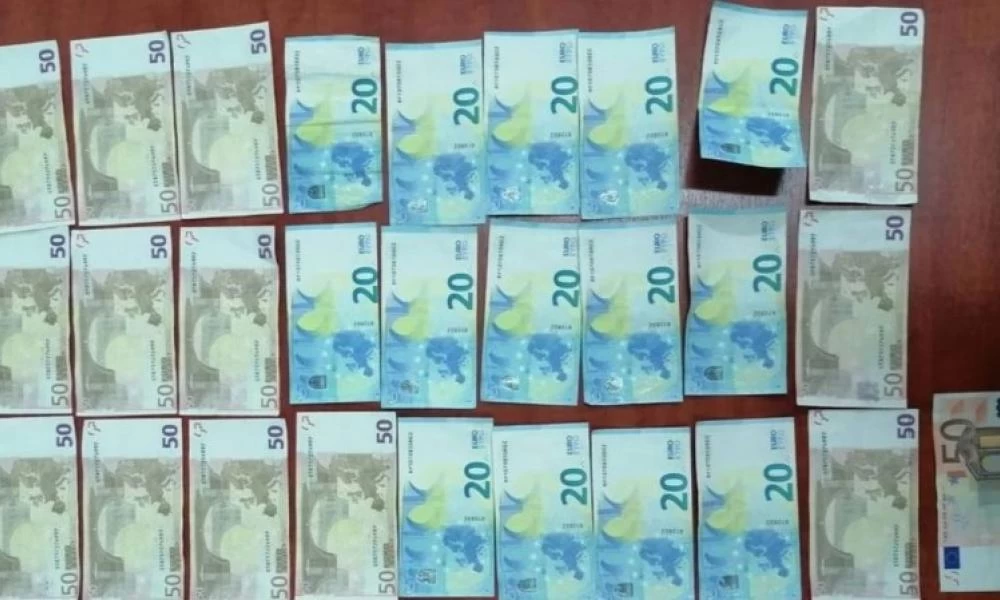 Ιωάννινα: Στα χέρια της Αστυνομίας σπείρα που διακινούσε πλαστό χρήμα